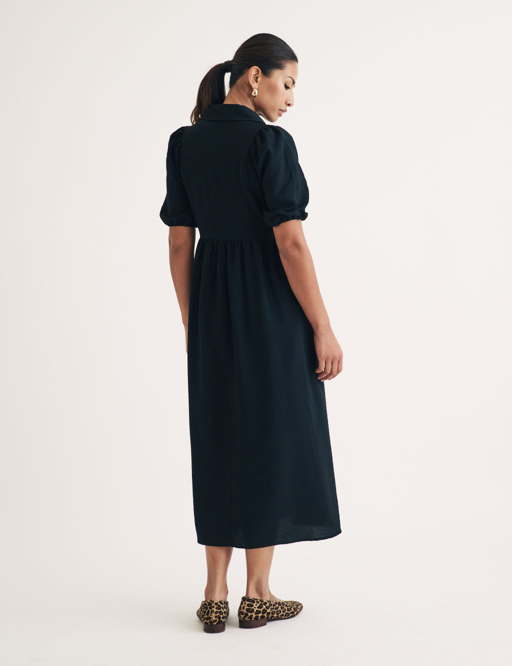 Collared V-Neck Midaxi Waisted Dress 2 of 4