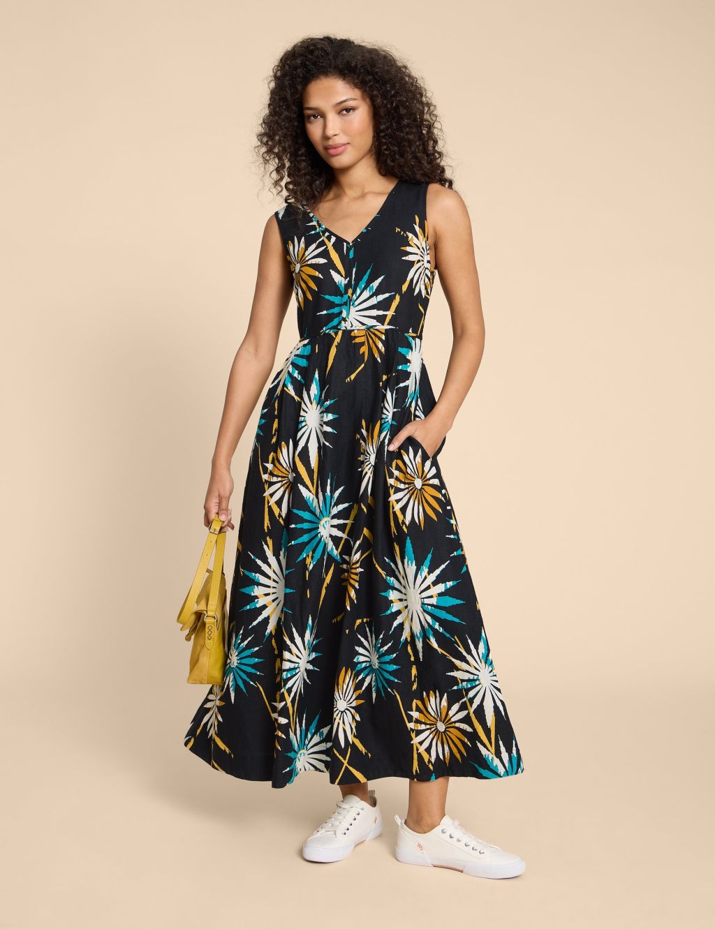 Linen Rich Printed V-Neck Maxi Waisted Dress 3 of 4