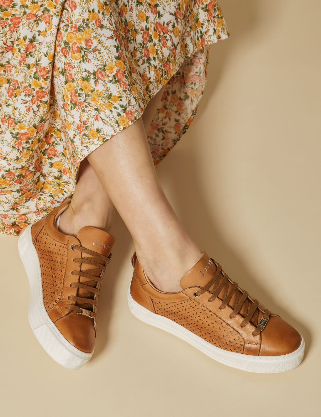 Tan leather trainers womens 2025