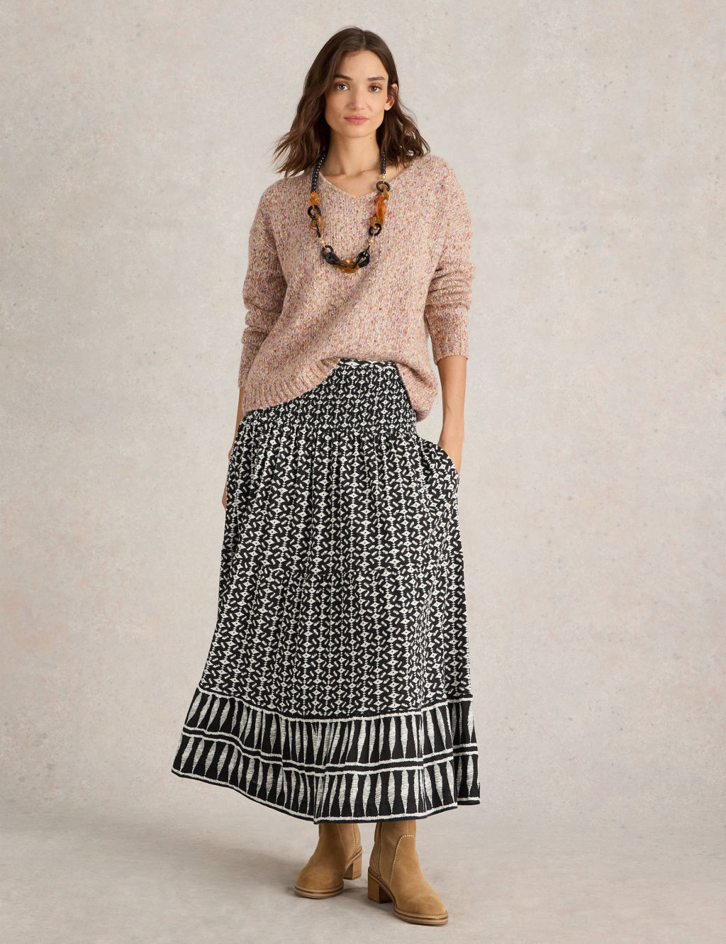 Textured Ribbed V-Neck Jumper
