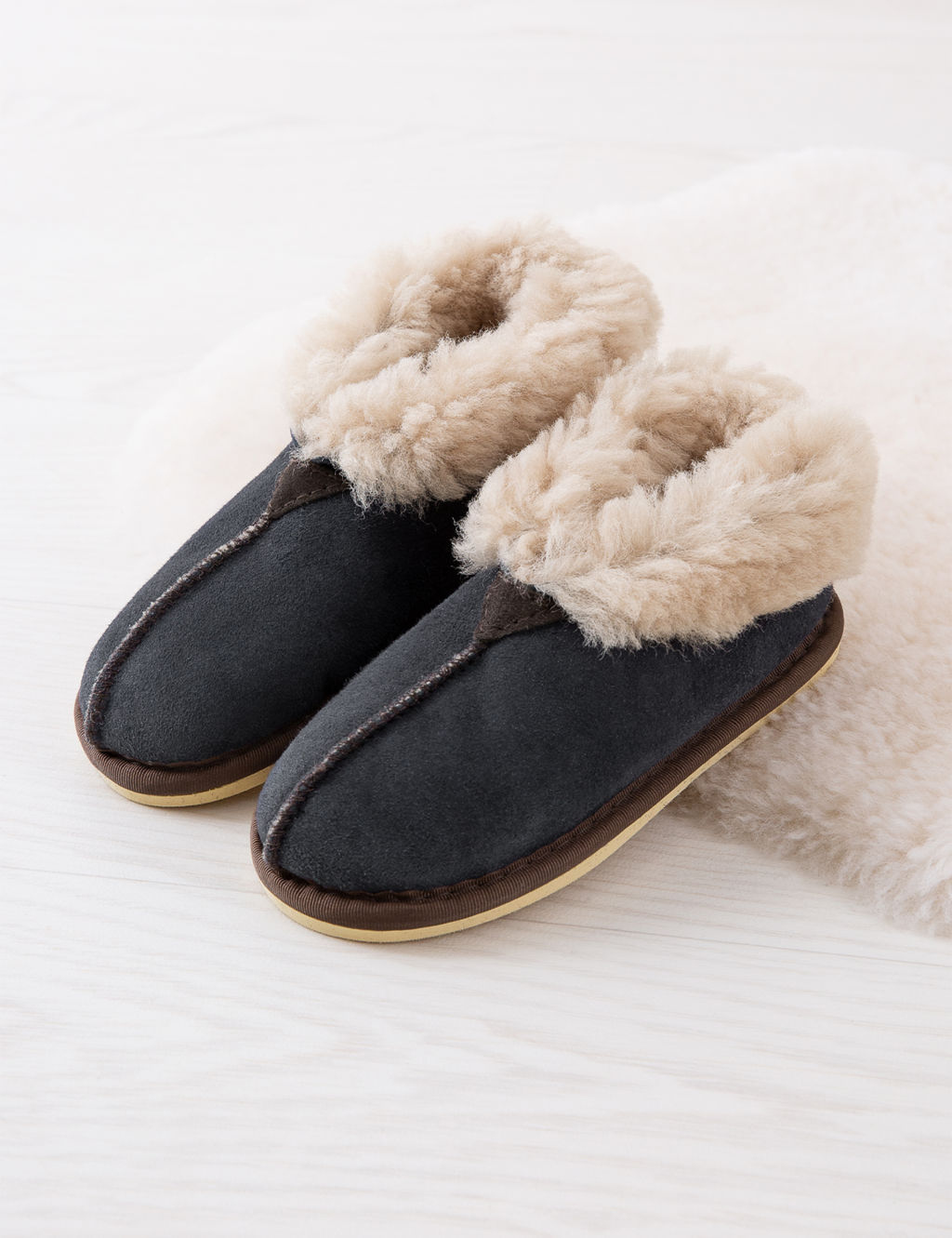 Kids' Sheepskin Slipper Boots
