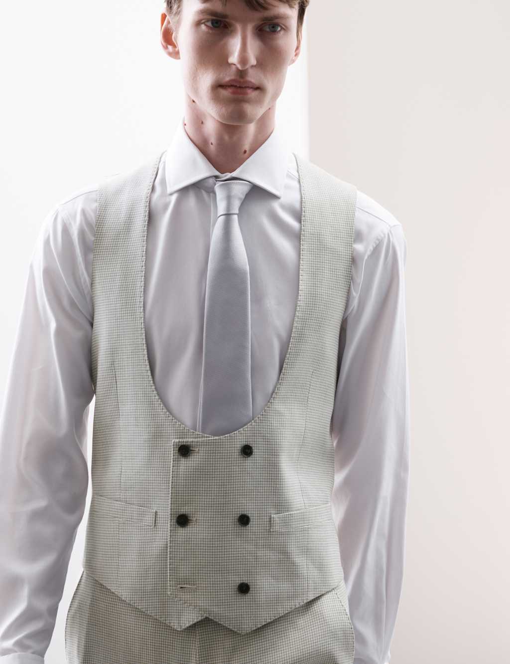 Tailored Italian Linen Miracle™ Suit 2 of 6
