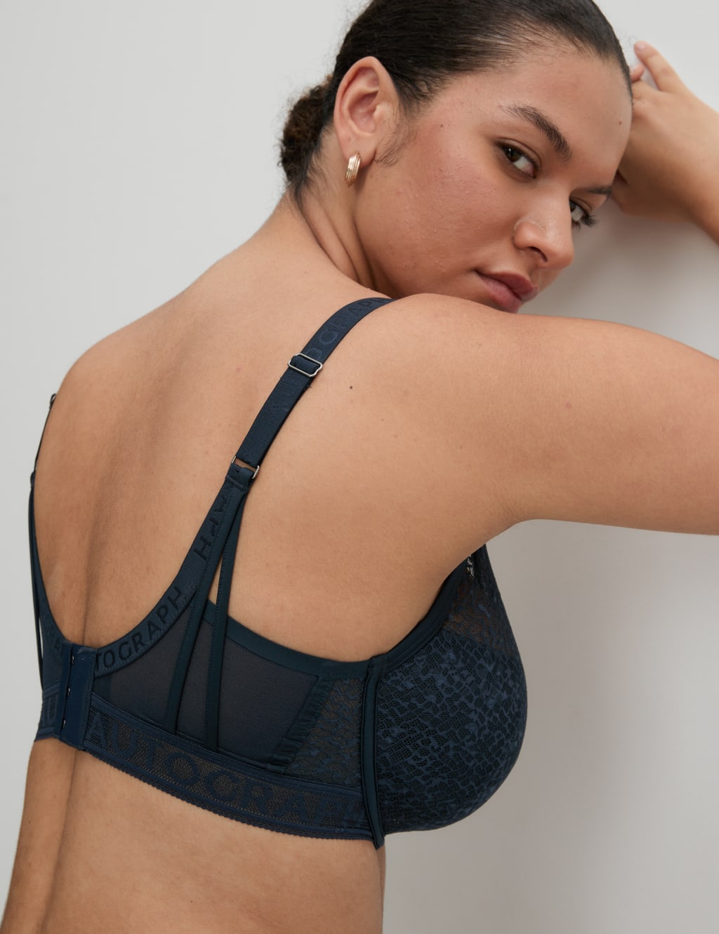Tivoli Patterned Lace Wired Plunge Bra set F-G 2 of 4