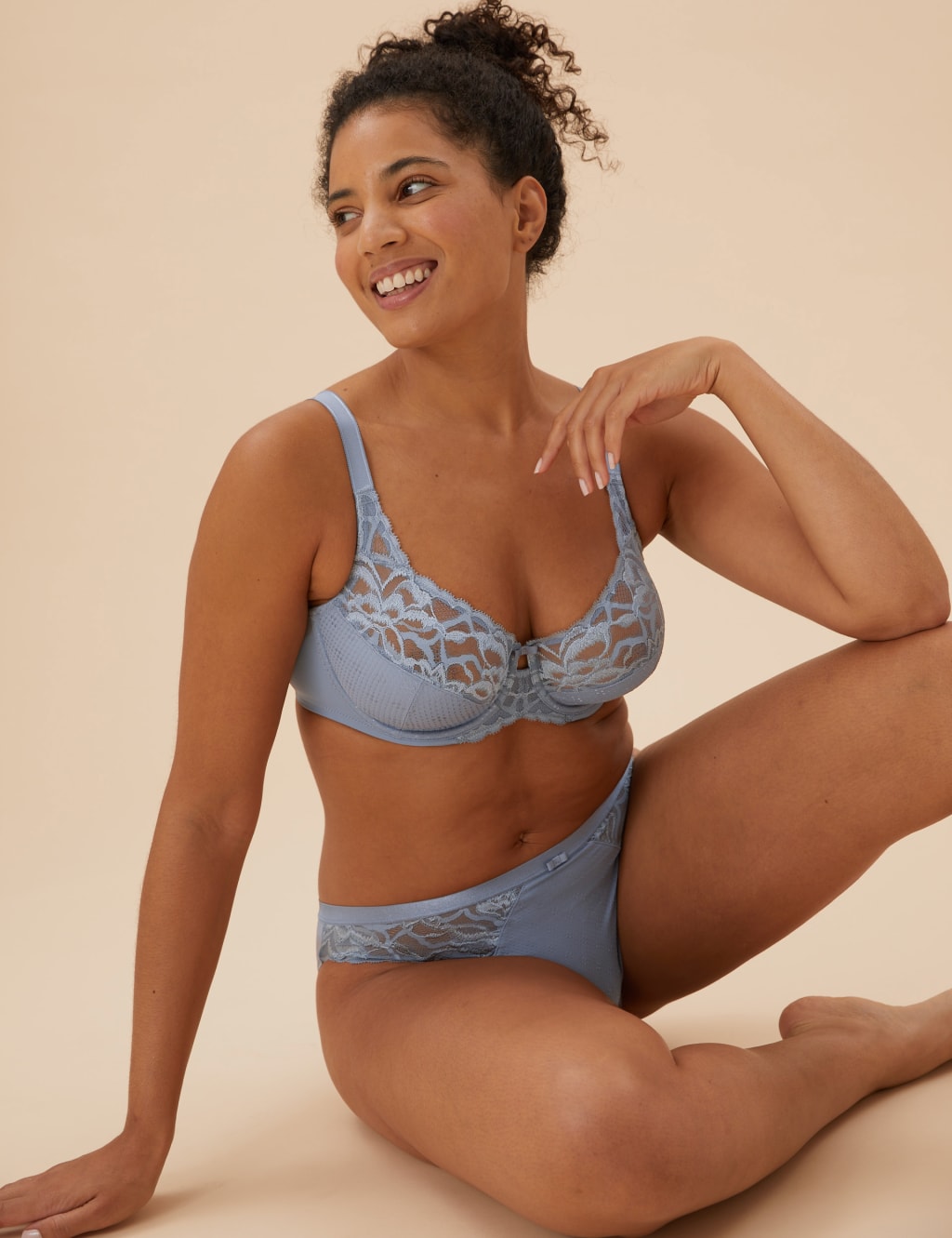 Wild Blooms Underwired Full Cup Bra Set A-E 1 of 1