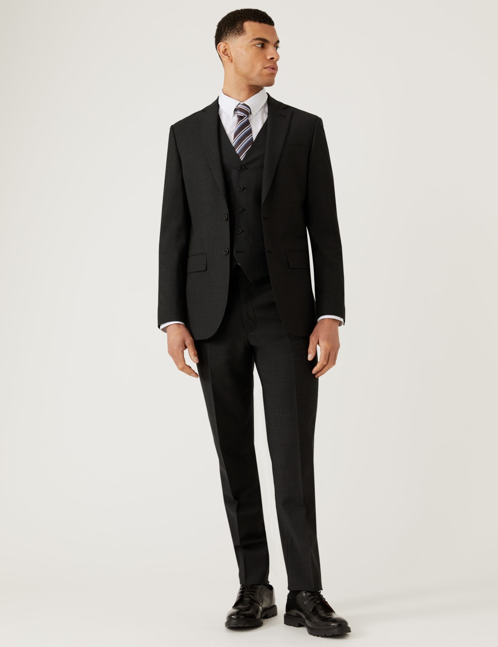 The Ultimate Tailored Fit Suit 3 of 7