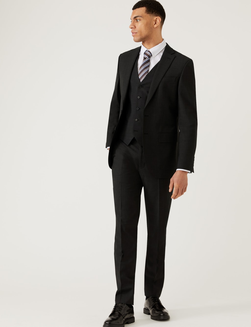 The Ultimate Tailored Fit Suit 6 of 7