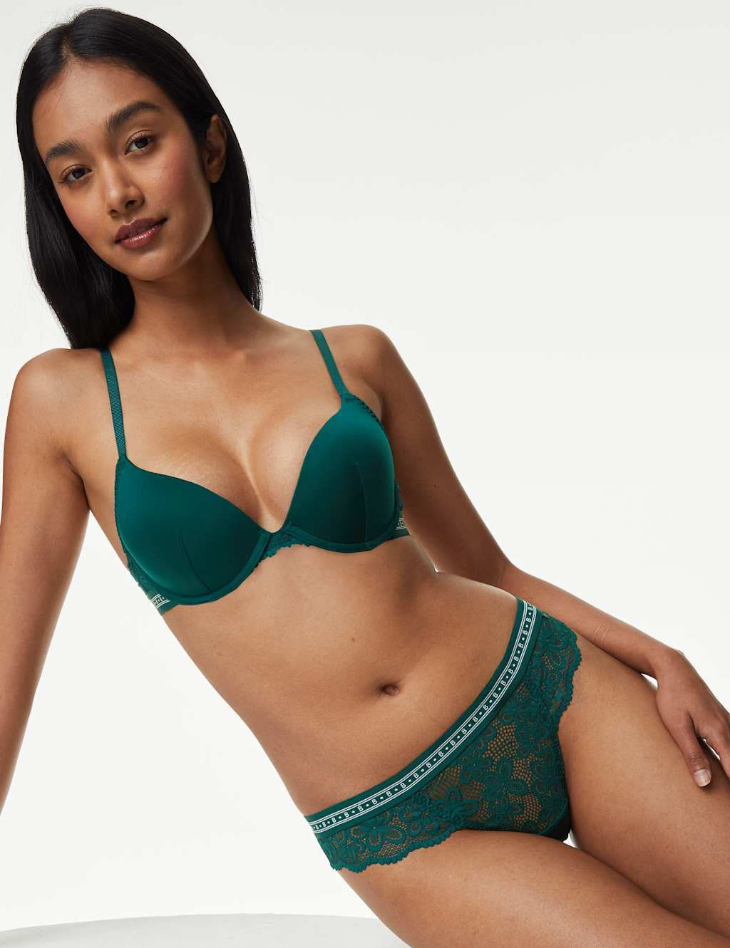 Cleo Wired Plunge Bra Set  A-E 3 of 6