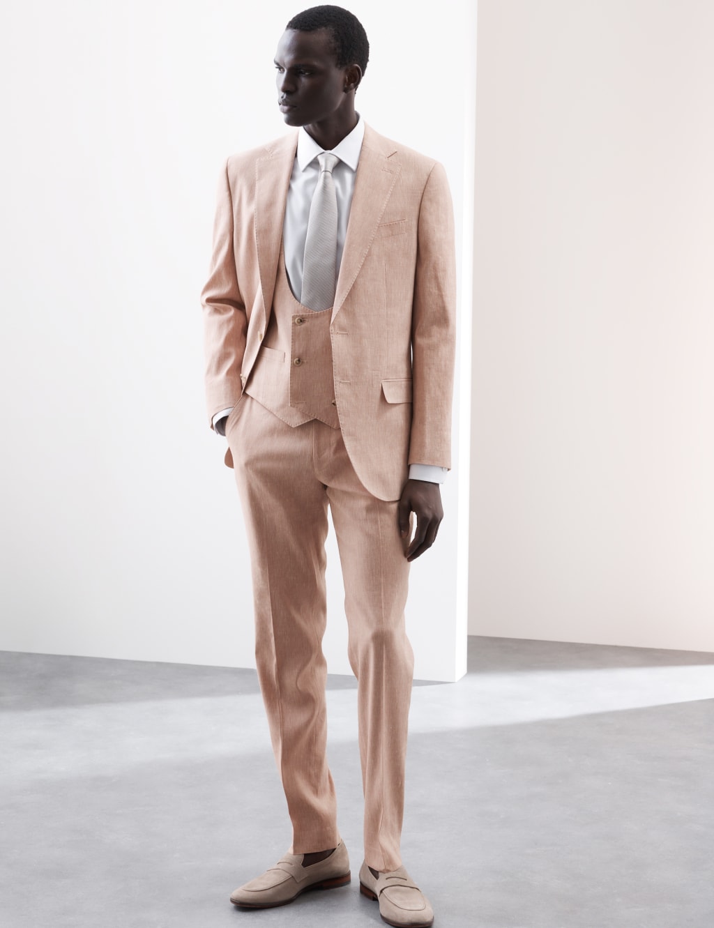 Tailored Fit Italian Performance Line Blend Suit