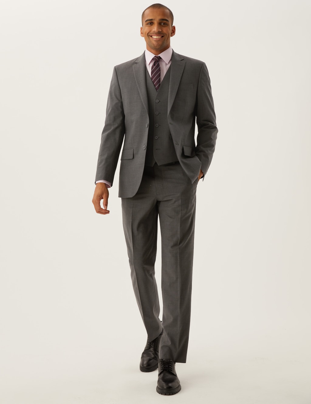 The Ultimate Regular Fit Suit 4 of 9