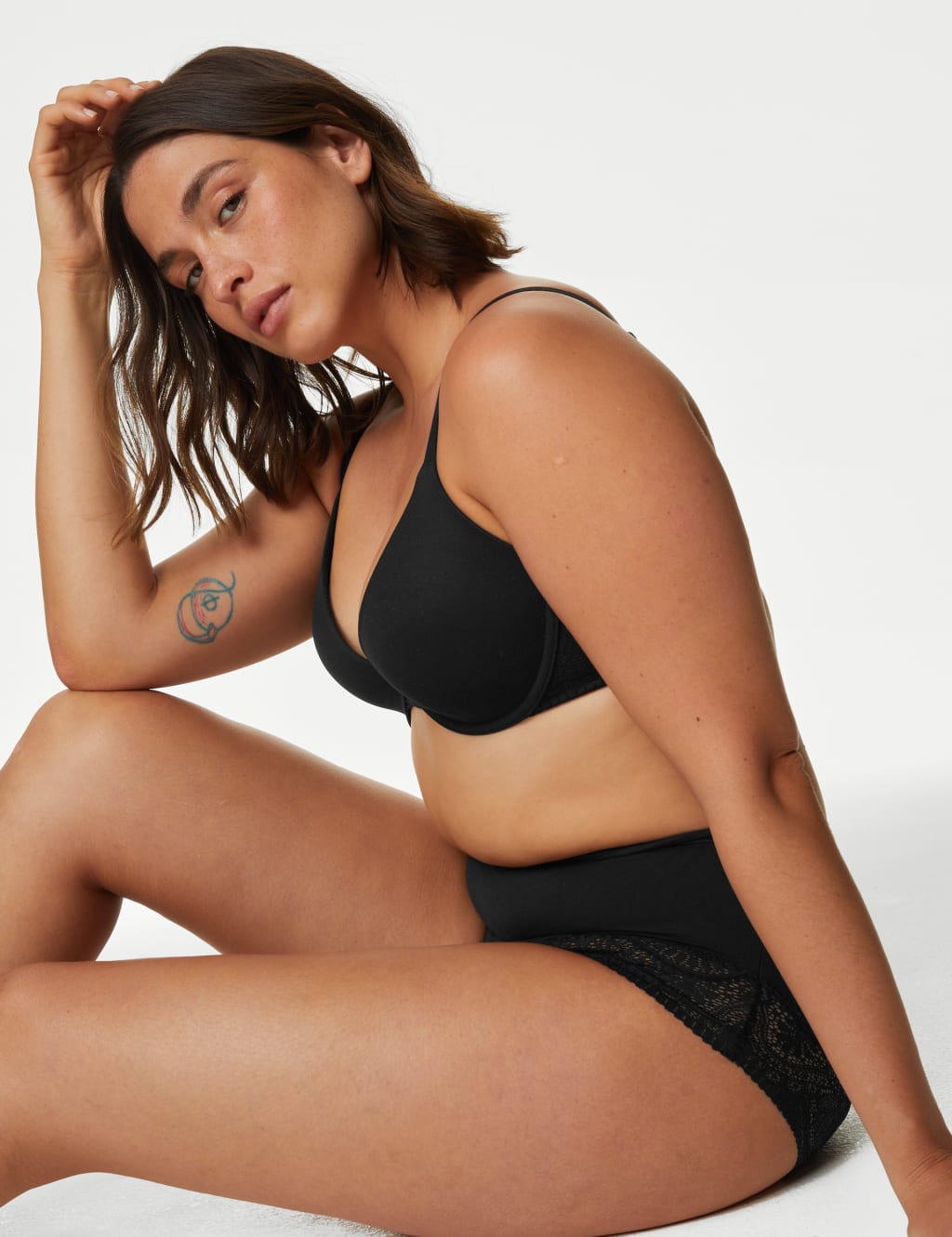 Body Soft™ Wired Plunge Bra Set A-E 3 of 6
