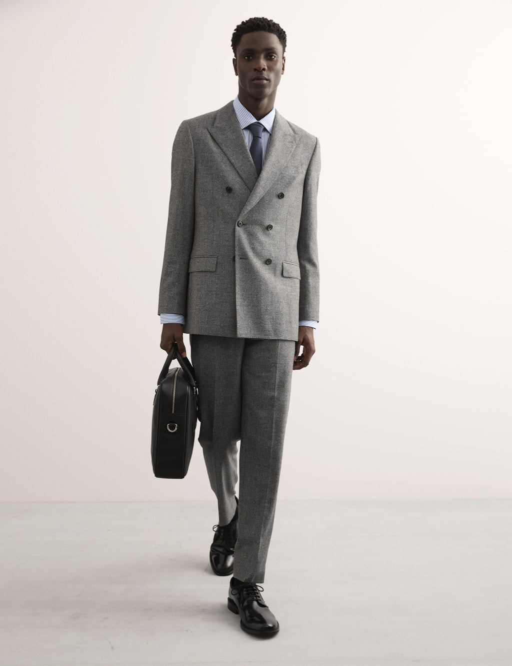 Tailored Fit Italian Wool Rich Suit 5 of 7