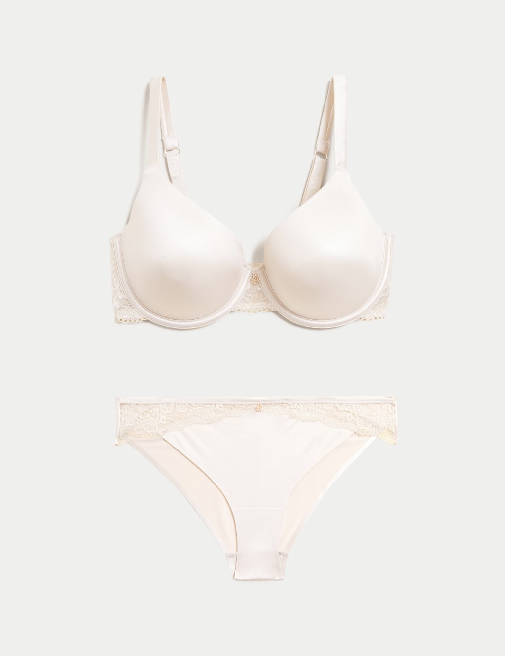 Smoothing Wired Full Cup Bra Set A-E 1 of 6
