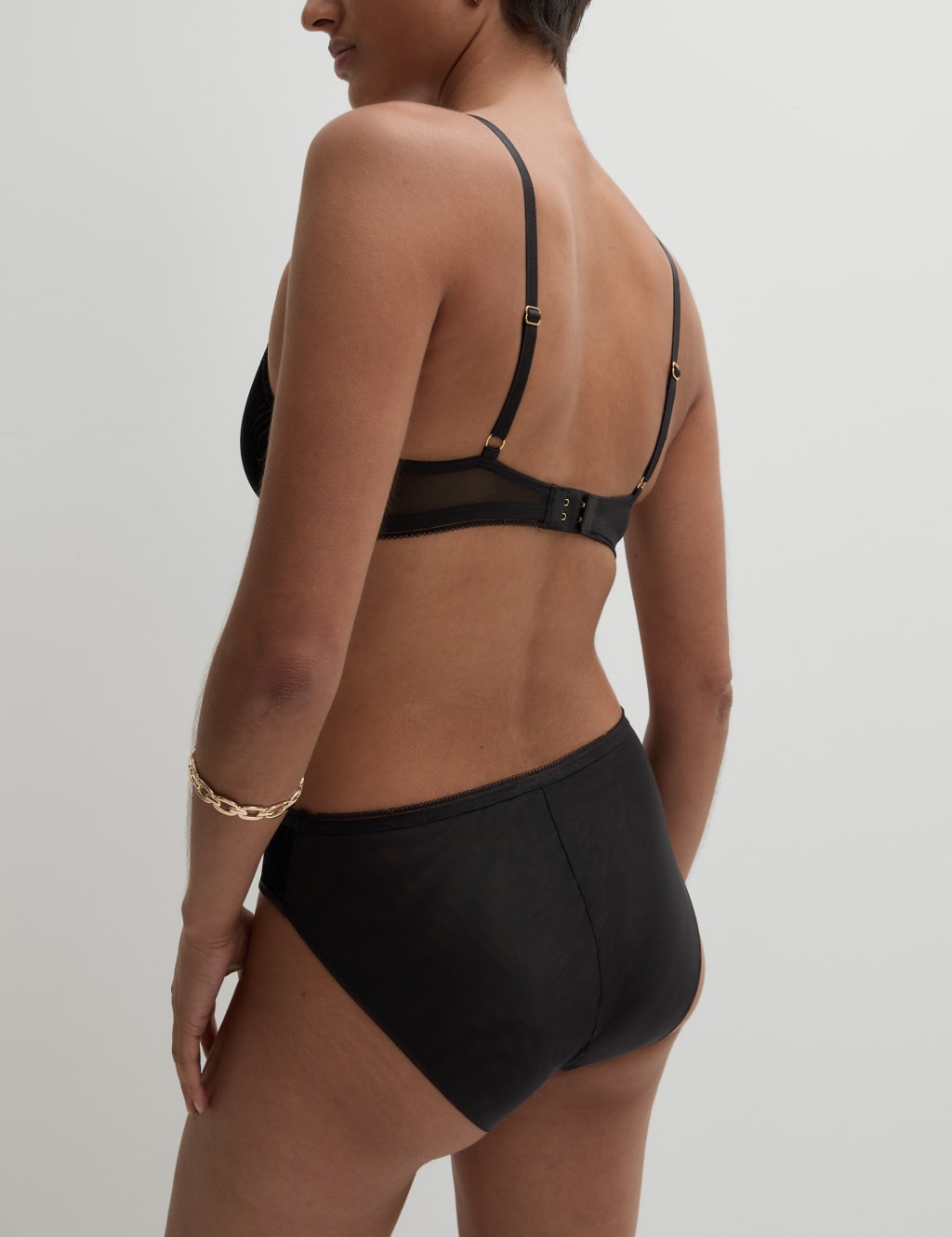 Oslo Flock Wired Plunge Bra Set A-E 6 of 6