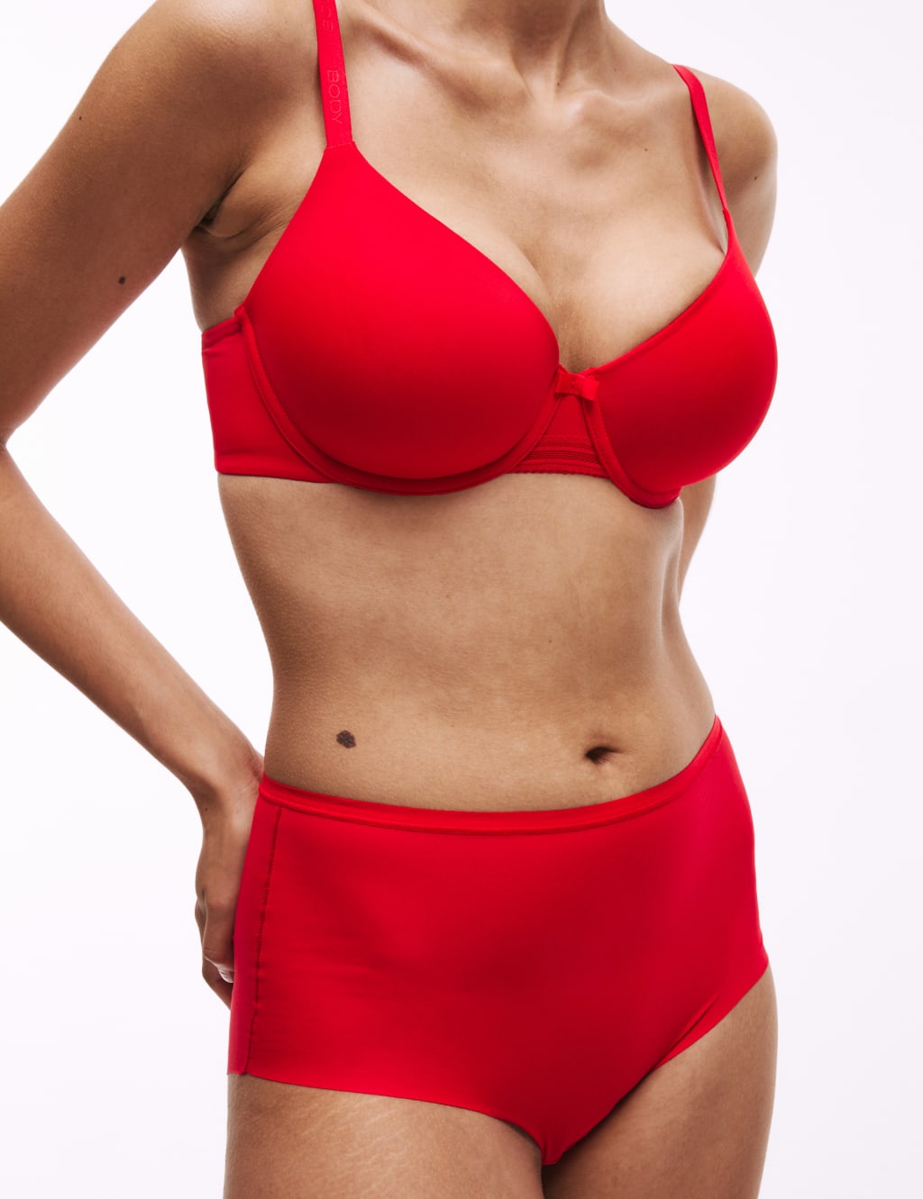 Flexifit™ Wired Full-Cup T-Shirt Bra A-E 2 of 6