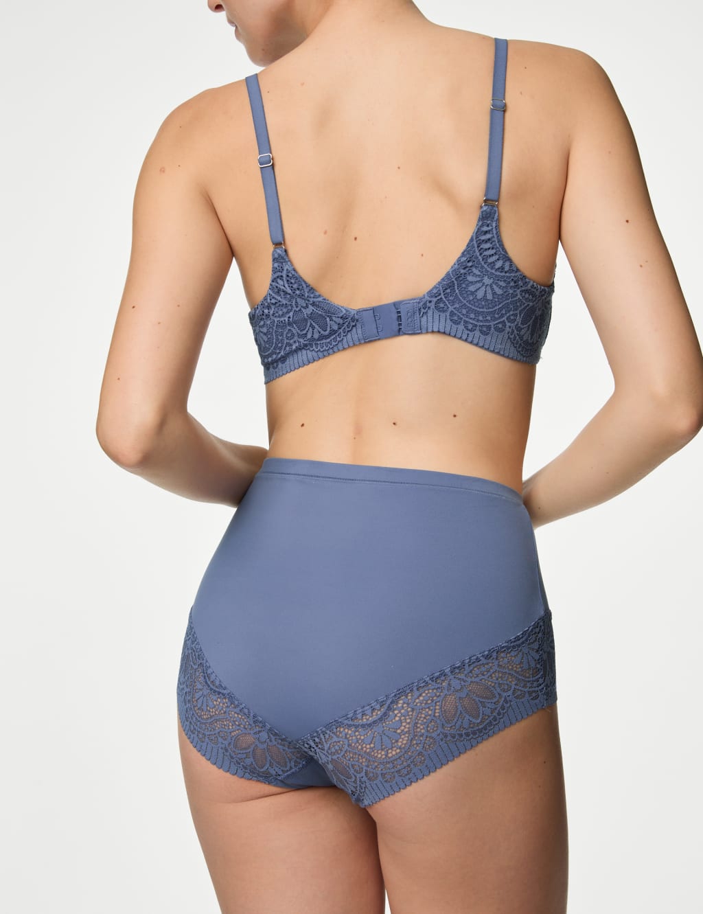 Body Soft™ Wired Plunge T-Shirt Bra Set A-E 5 of 5