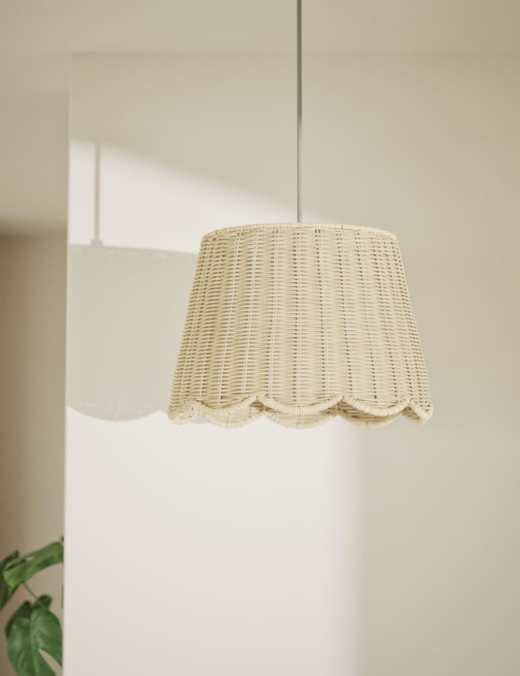 Wicker Scallop Lamp Shade