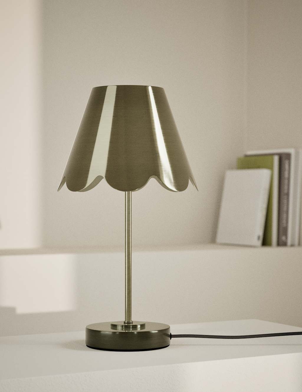 Brass Scallop Table Lamp