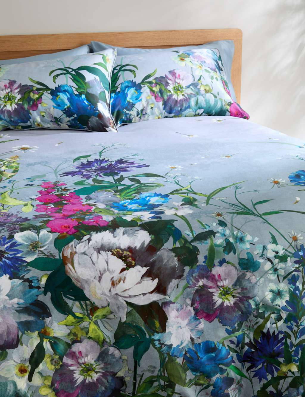 Sateen Wild Meadow Grey Bedding Set