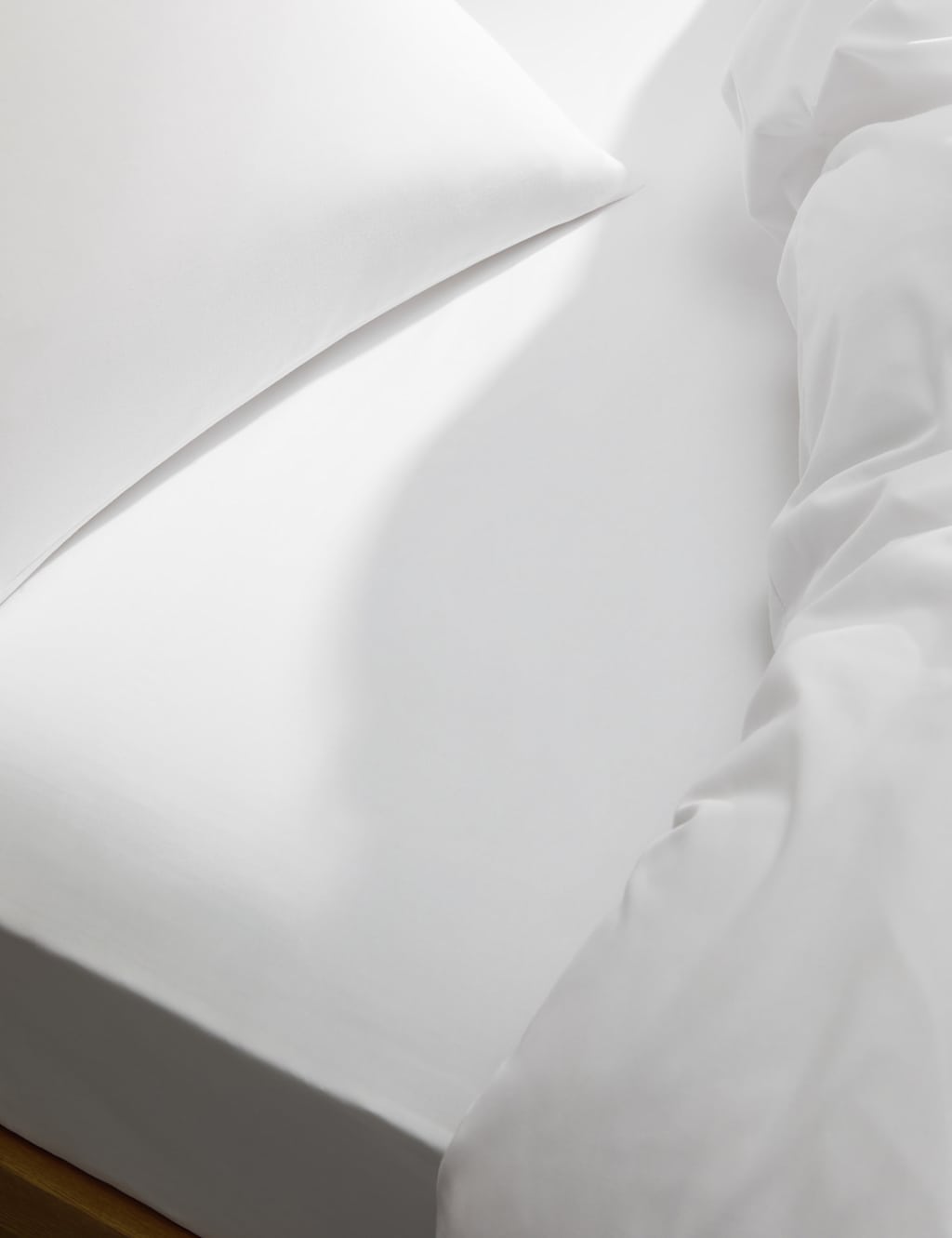 M&S Cotton Rich Fitted Sheet - Single (3 ft) - White
