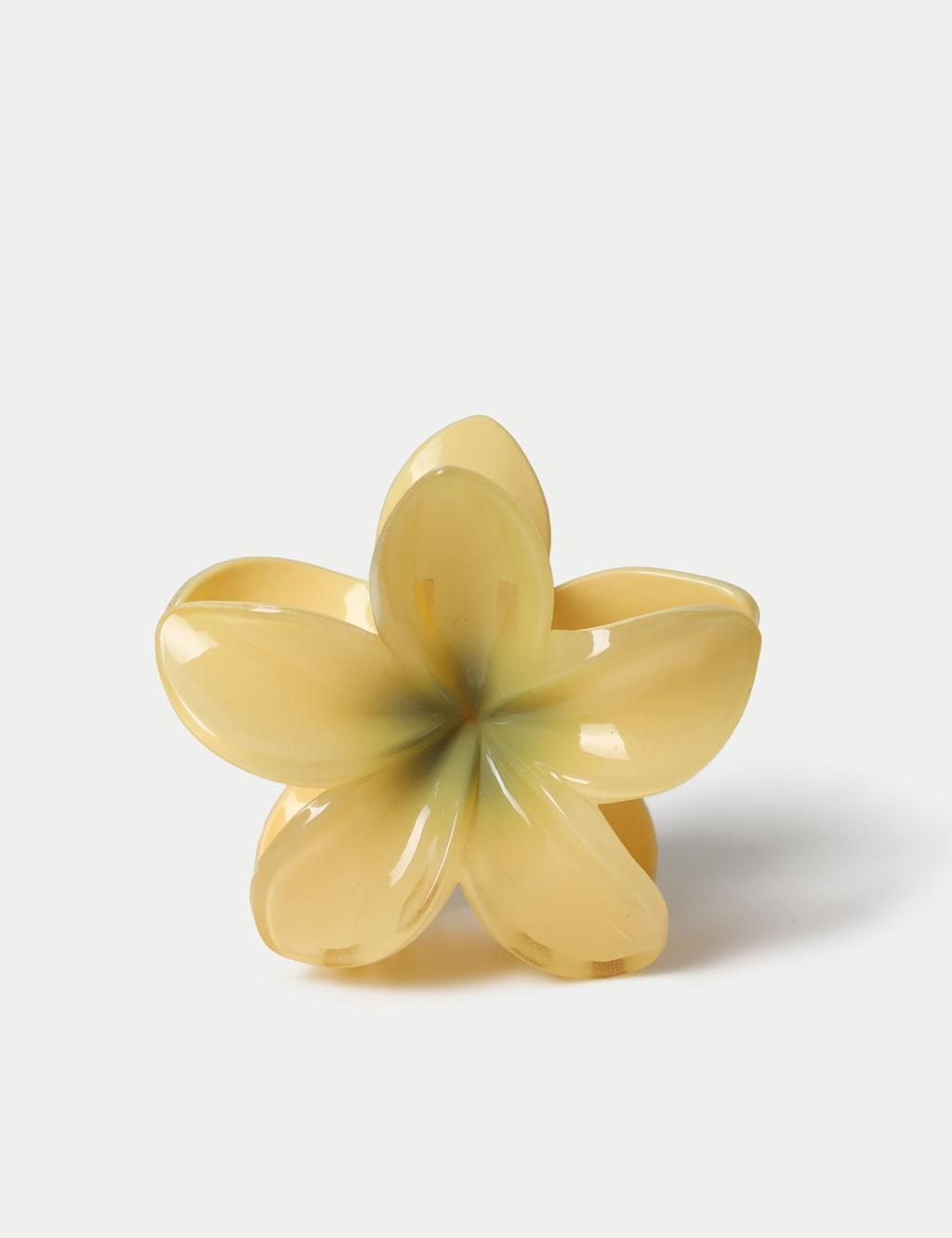M&S Girls Yellow Flower Large Claw