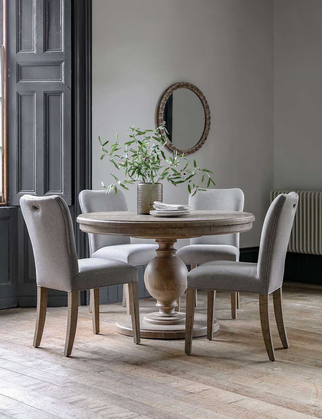Vancouver Round Extending Dining Table