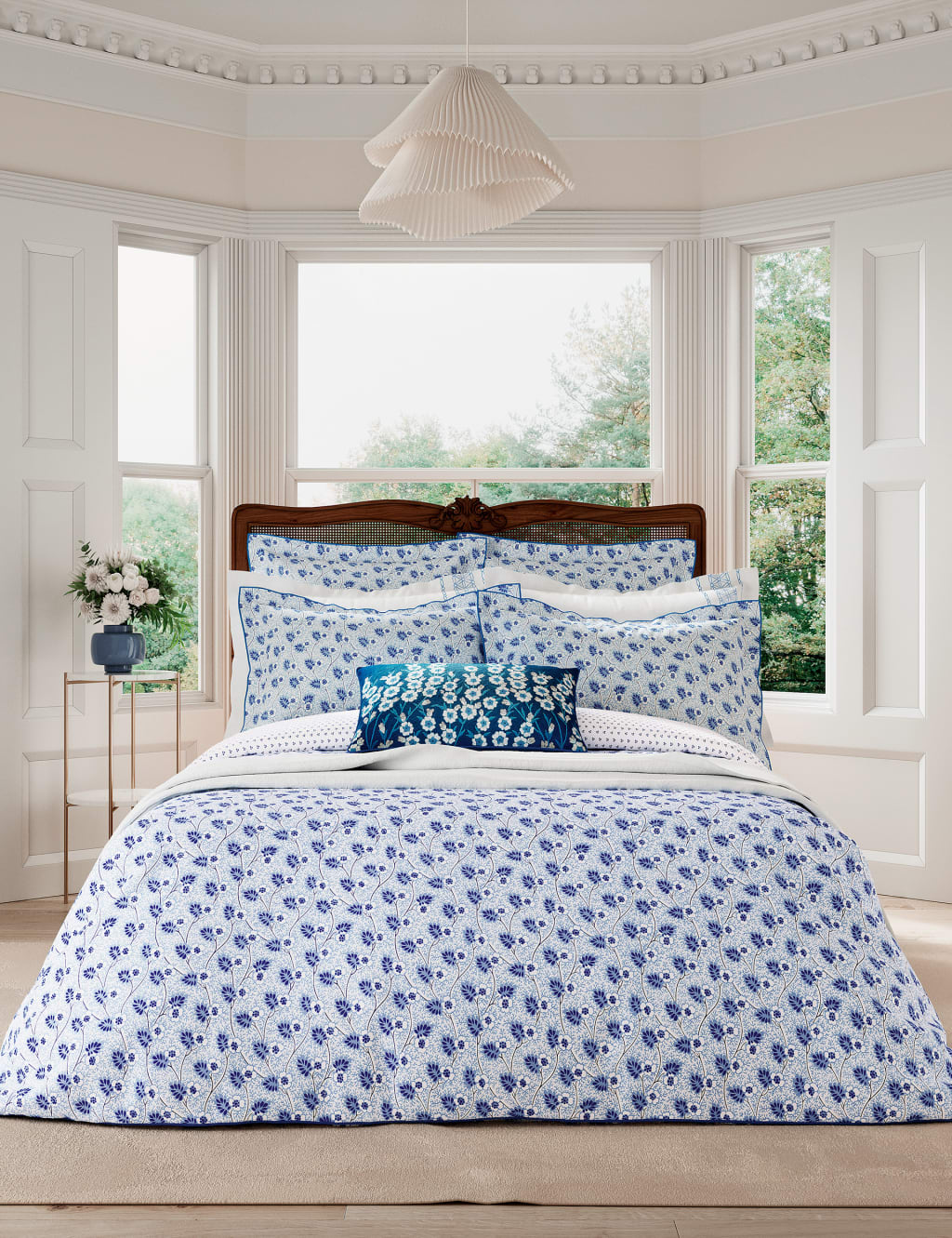 V&A Pure Cotton Swanwick Duvet Cover Blue/White