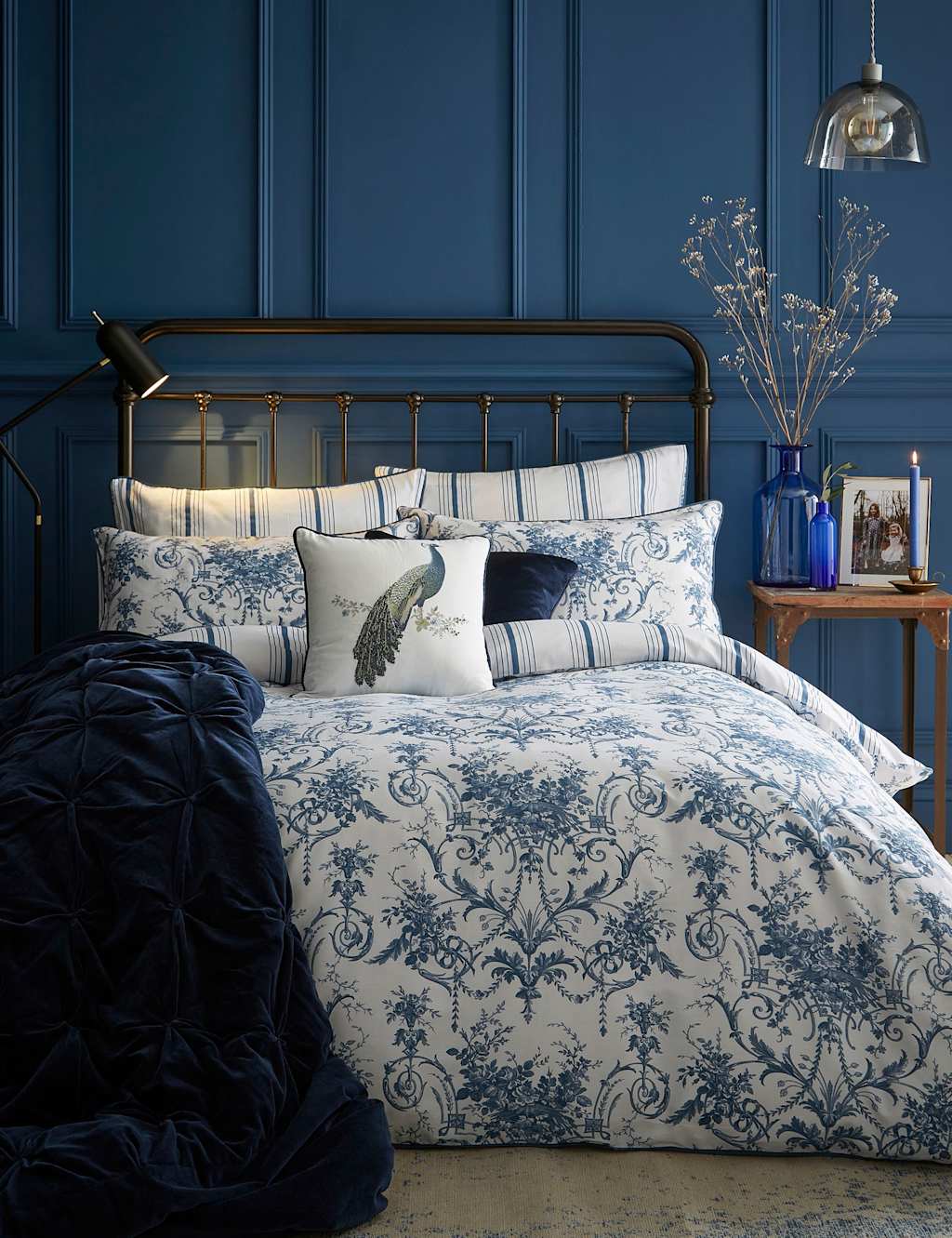 Pure Cotton Sateen Tuleries Bedding Set