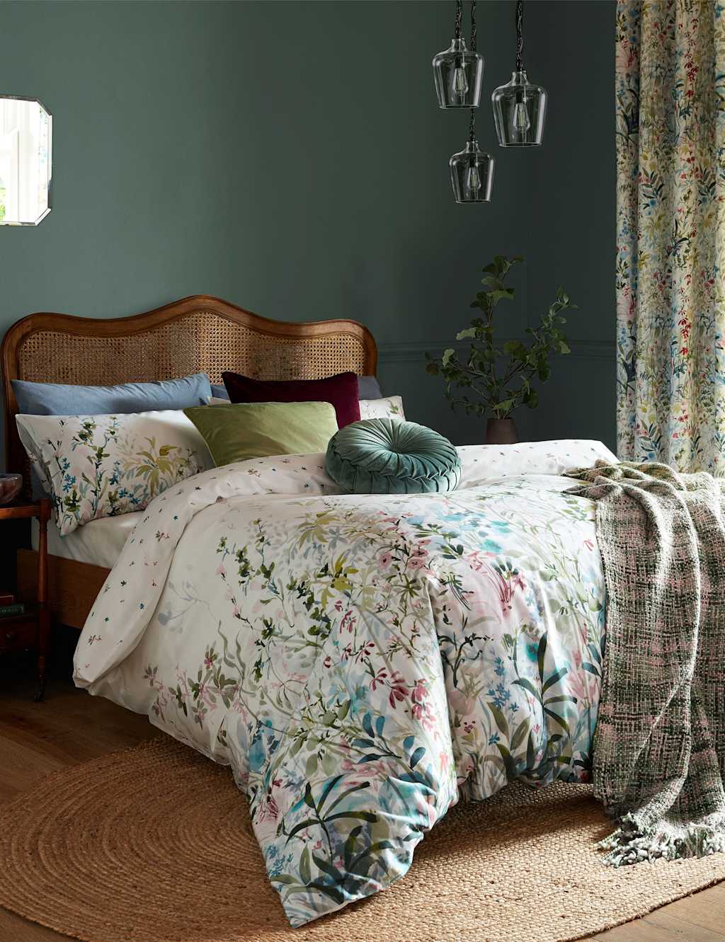 Laura Ashley 2 Pack Pure Cotton Sateen Pointon Pillowcases Multi