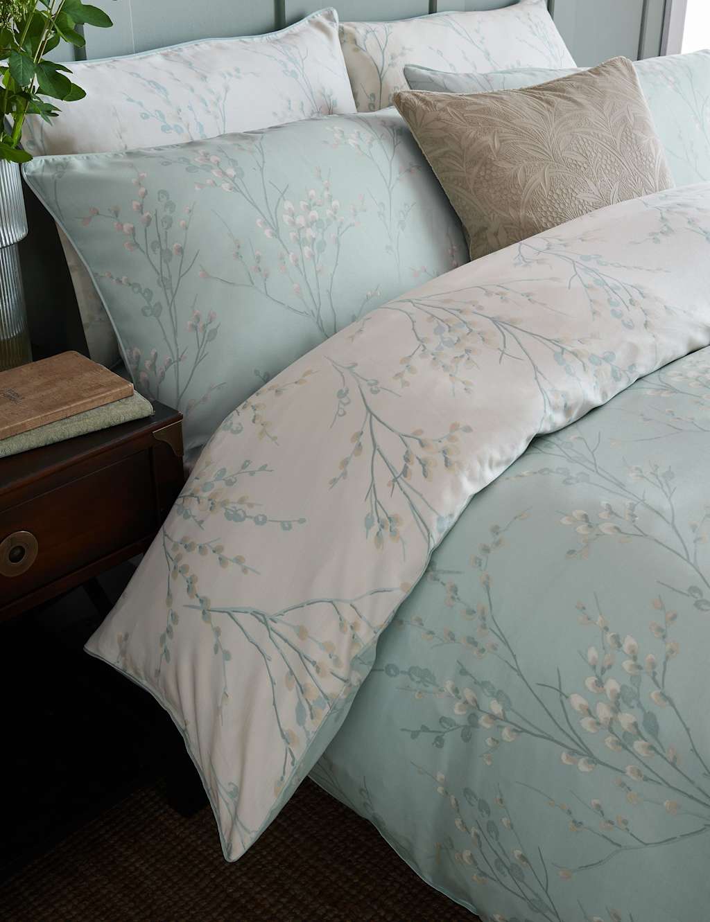 Laura Ashley 2 Pack Pure Cotton Sateen Pussy Willow Pillowcases Light Blue Mix