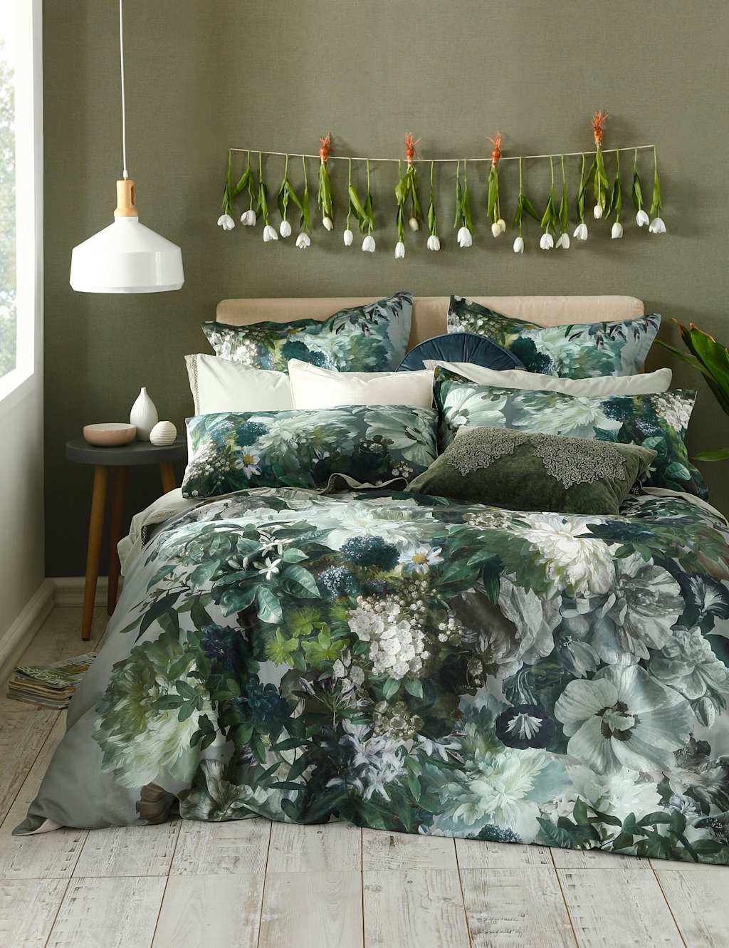 Mm Linen Pure Cotton Florian Bedding Set - Double (4 ft 6) - White Mix - Available at M&S