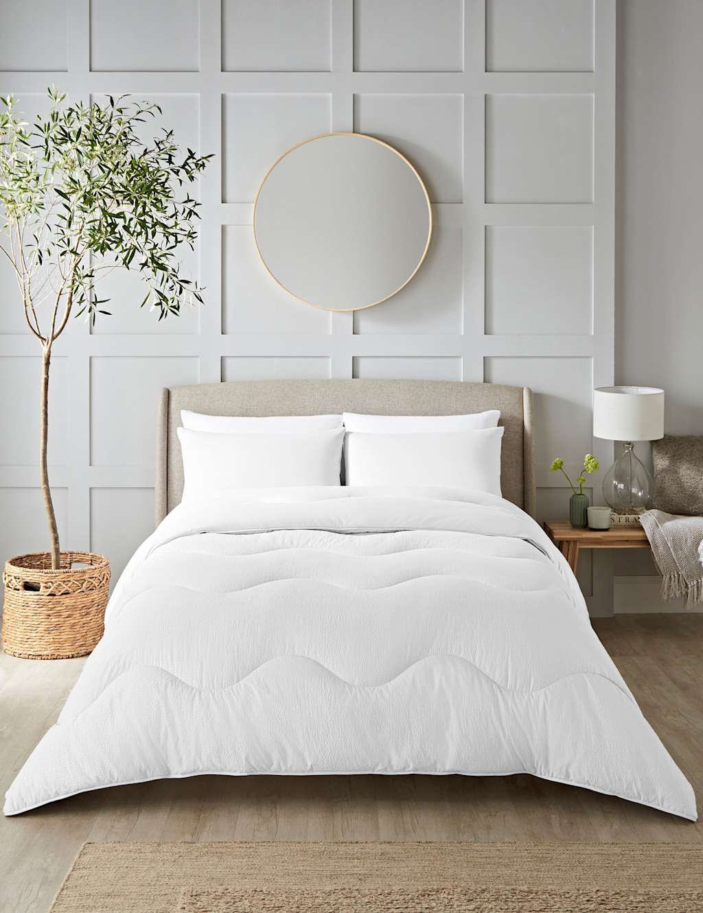 Night Lark Seersucker 4.5 Tog Coverless Duvet Set White