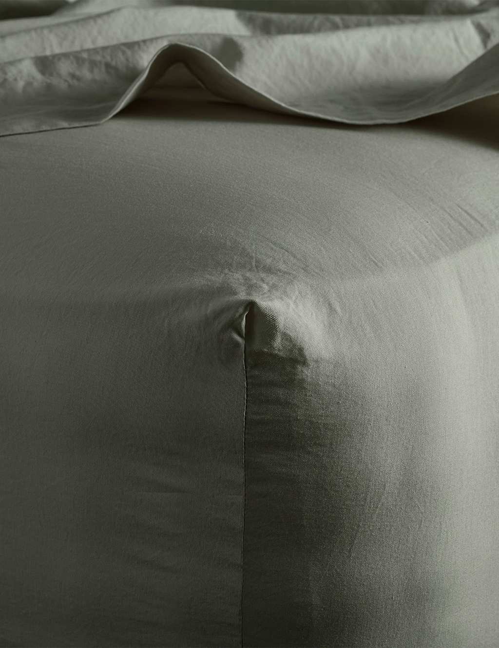 Bedfolk Pure Cotton Relaxed Fitted Sheet Khaki