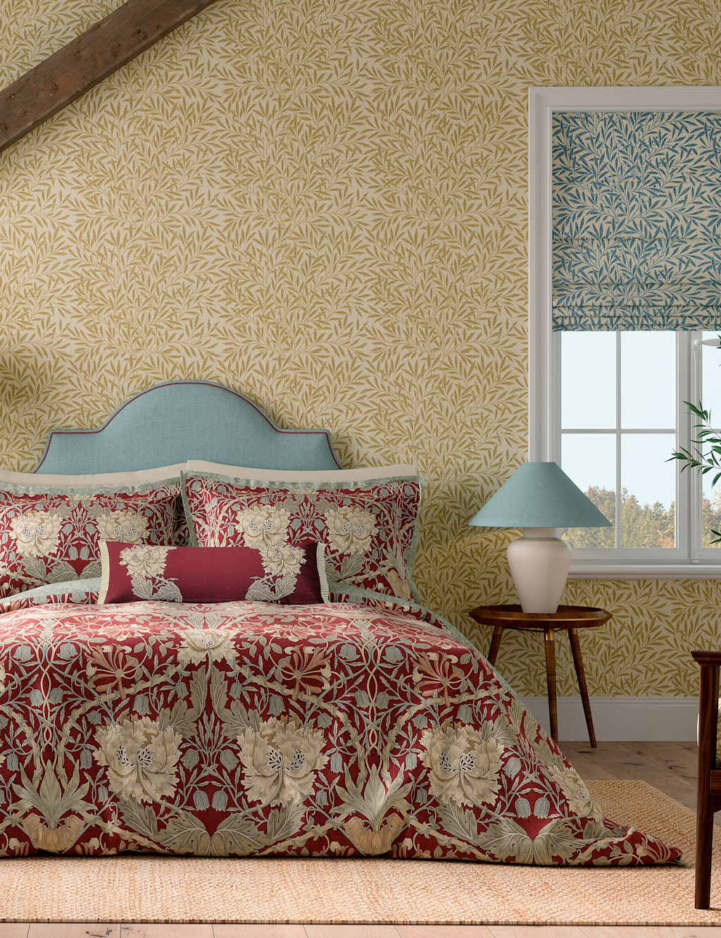 Morris & Co Pure Cotton Honeysuckle & Tulip Bedding Set - Double (4 ft 6) - Red Mix - Available at M&S