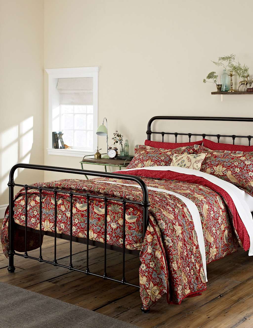 Morris & Co Pure Cotton Strawberry Thief Bedding Set - Double (4 ft 6) - Red Mix - Available at M&S