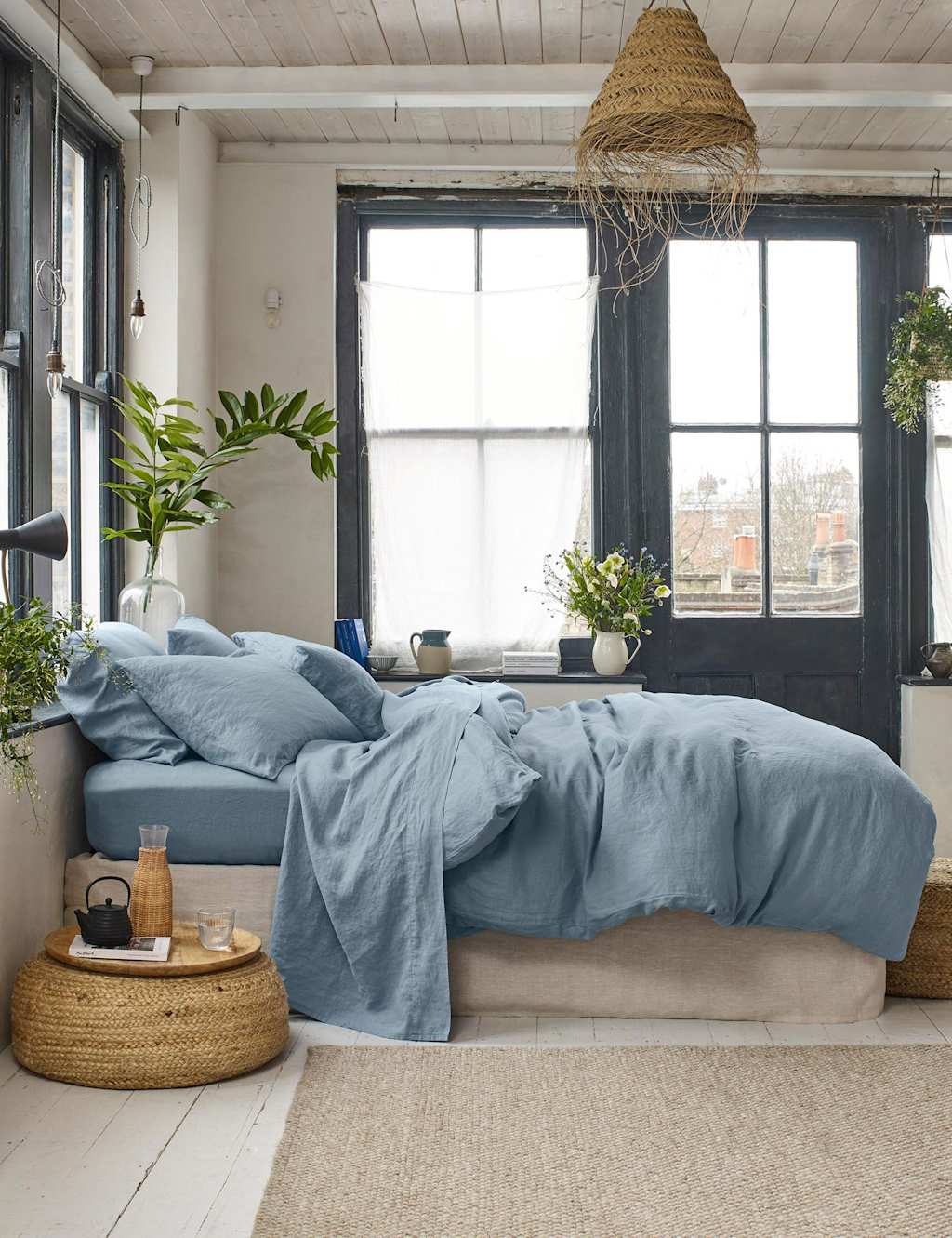 Piglet In Bed Pure Linen Duvet Cover - King Size (5 ft) - Blue - Available at M&S
