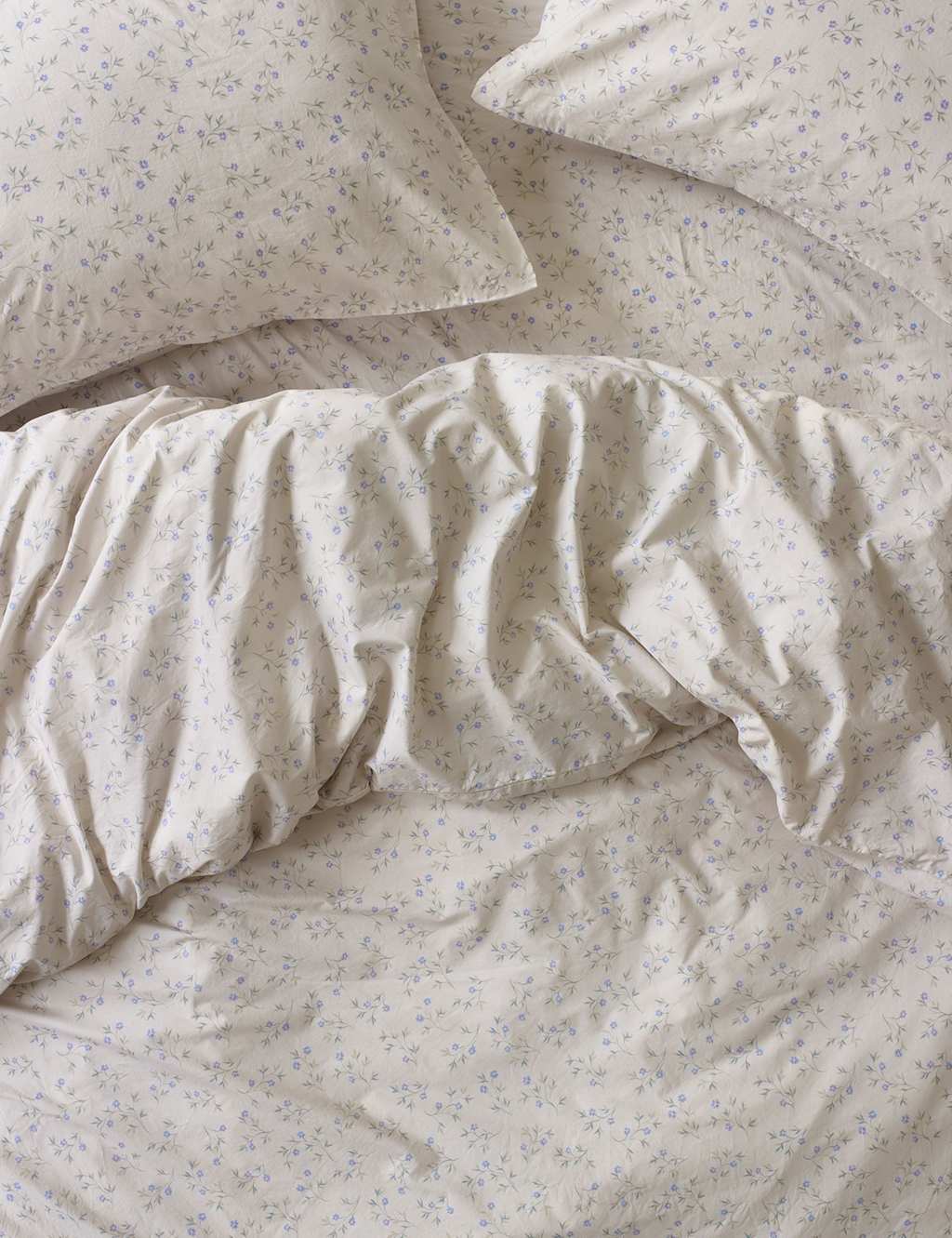 Piglet In Bed Pure Cotton Spring Sprig Cover - Super King Size (6 ft) - Natural Mix - Available at M&S