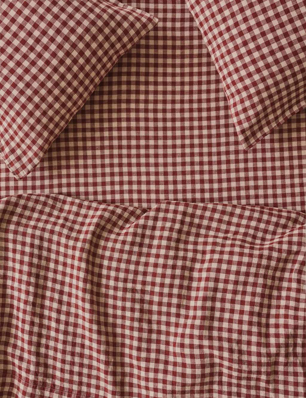 Piglet In Bed Pure Linen Gingham Fitted Sheet - Double (4 ft 6) - Red Mix - Available at M&S