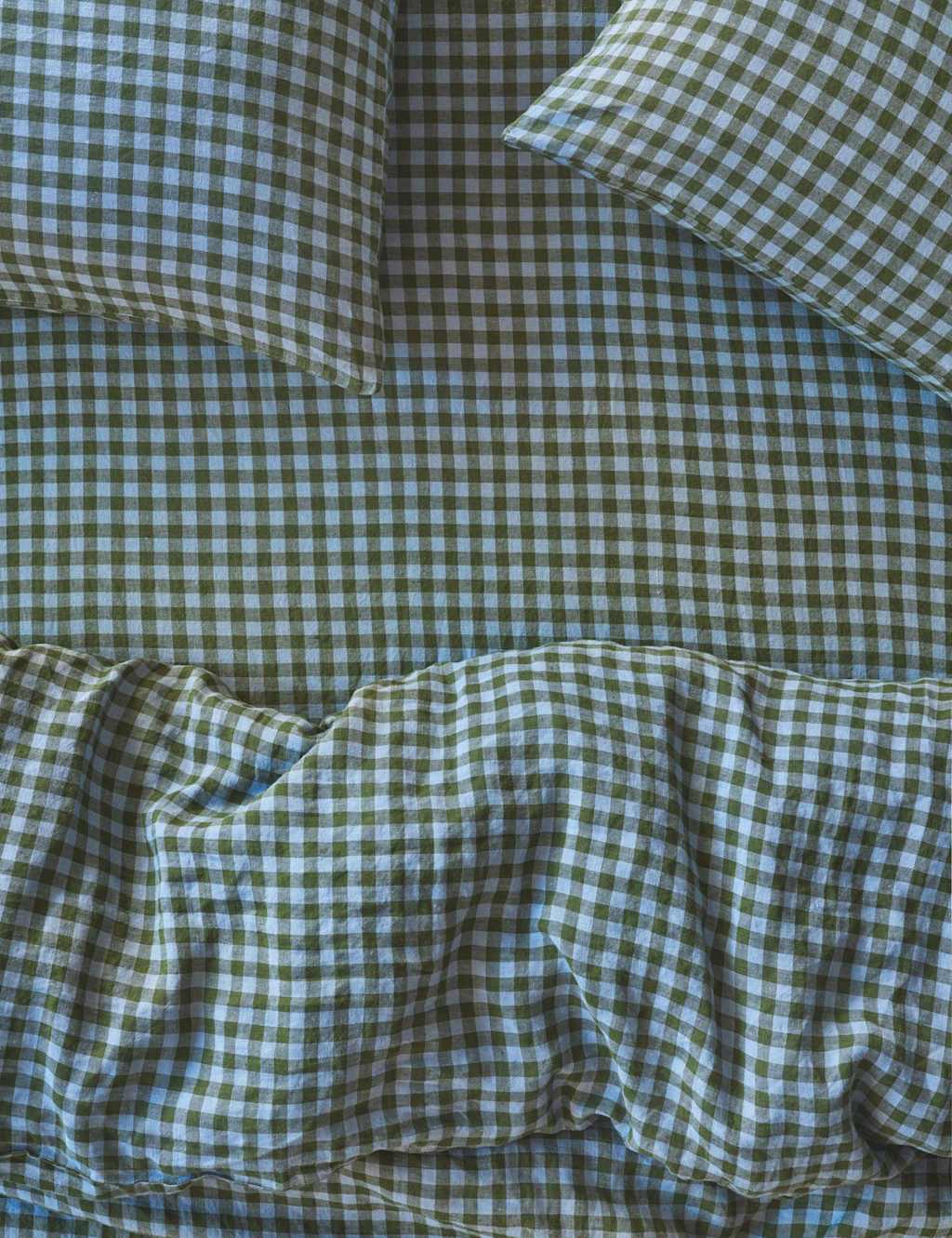 Piglet In Bed Pure Linen Gingham Fitted Sheet - Double (4 ft 6) - Multi - Available at M&S