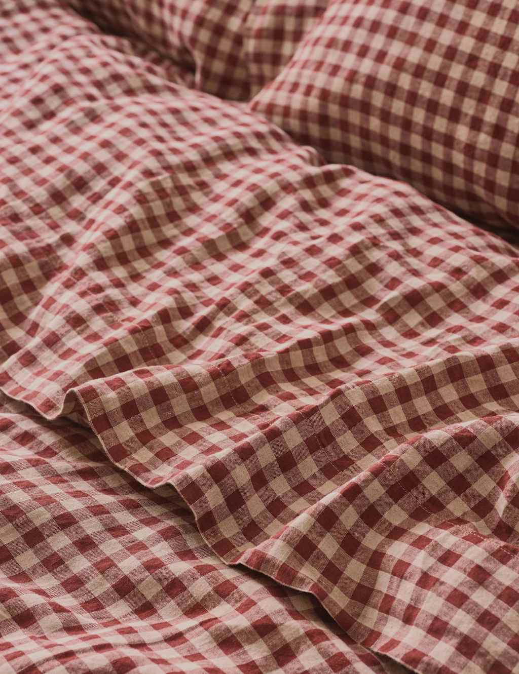 Piglet In Bed Pure Linen Gingham Flat Sheet - Double (4 ft 6) - Red Mix - Available at M&S