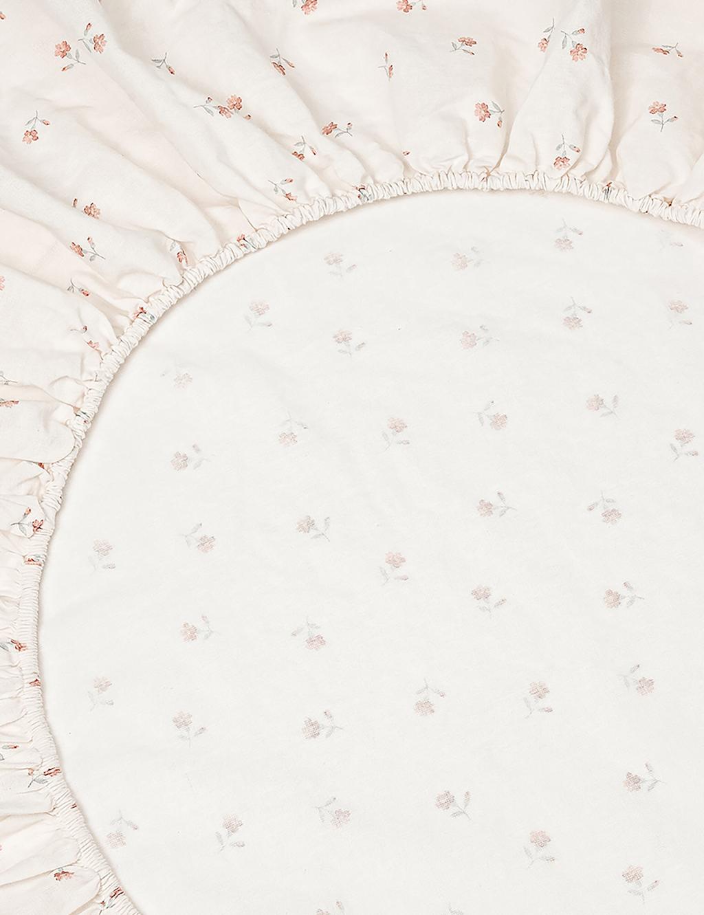 Piglet In Bed Linen Rich Printed Fitted Sheet - Double (4 ft 6) - Pearl - Available at M&S