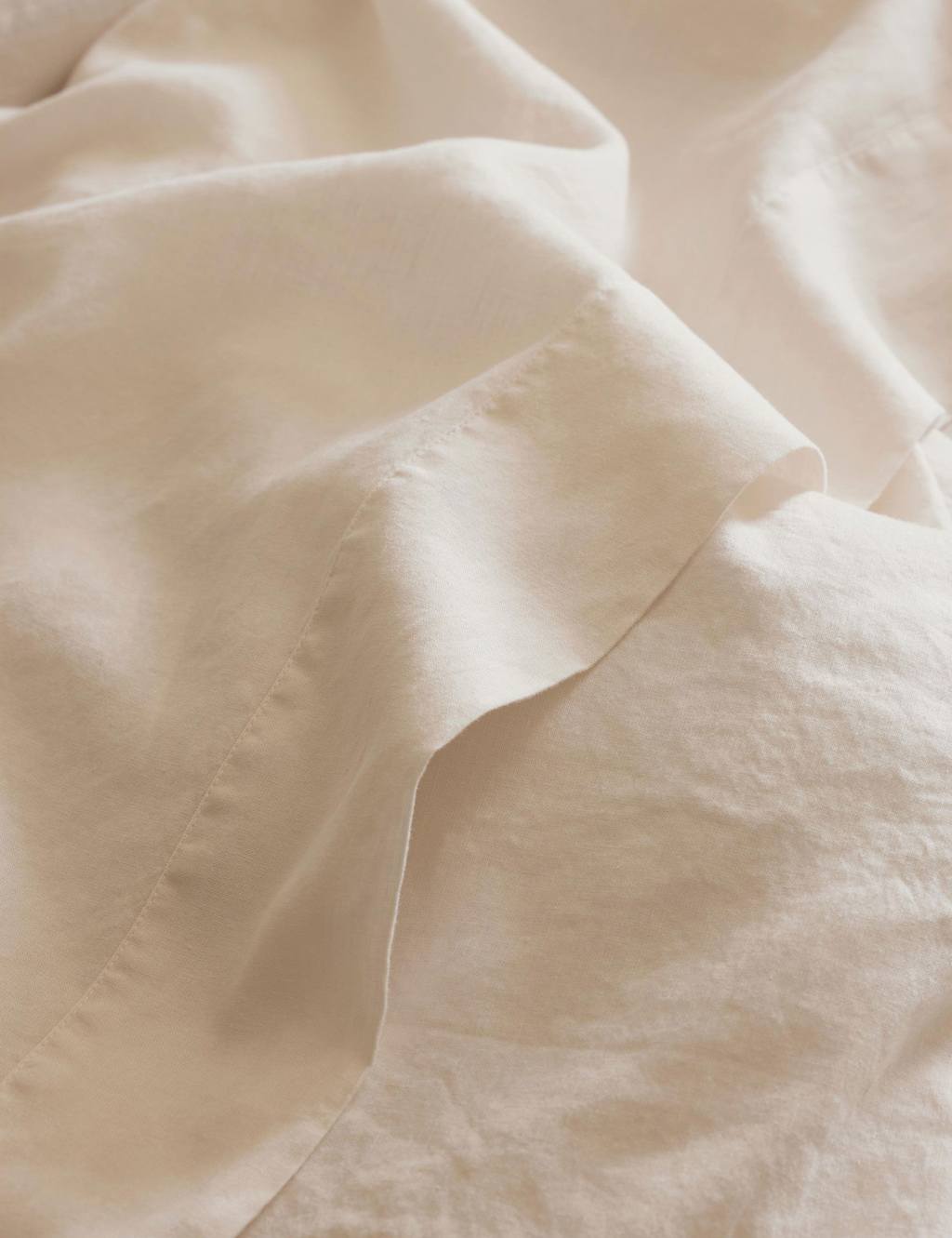 Piglet In Bed Linen Rich Flat Sheet - Single (3 ft) - Beige - Available at M&S