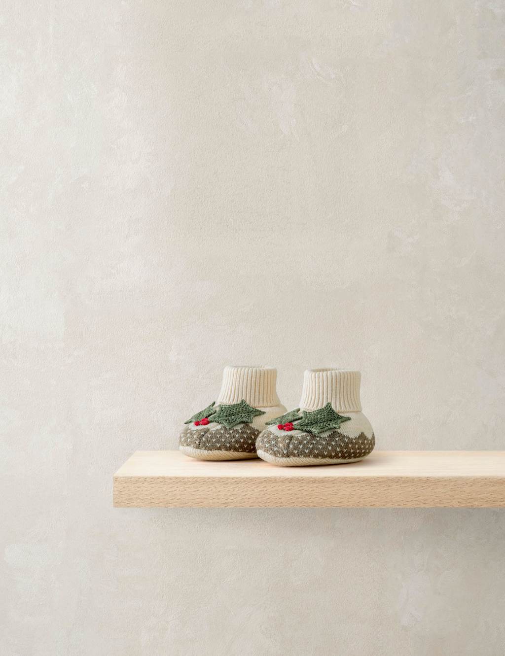 Mamas & Papas Christmas Pudding Booties (0-12 Mths) Beige