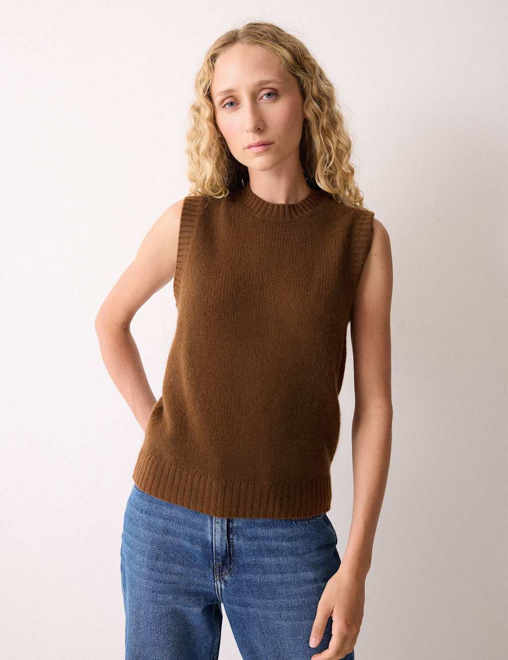 Jigsaw Women's Pure Cashmere Crew Neck Knitted Vest - Large - Brown - Available at M&S