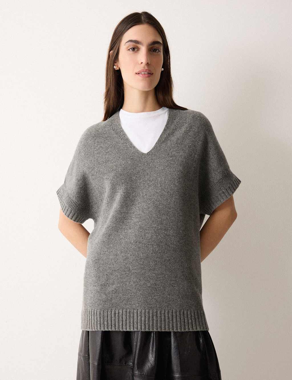 Jigsaw Pure Wool V-Neck Relaxed Knitted Top Grey