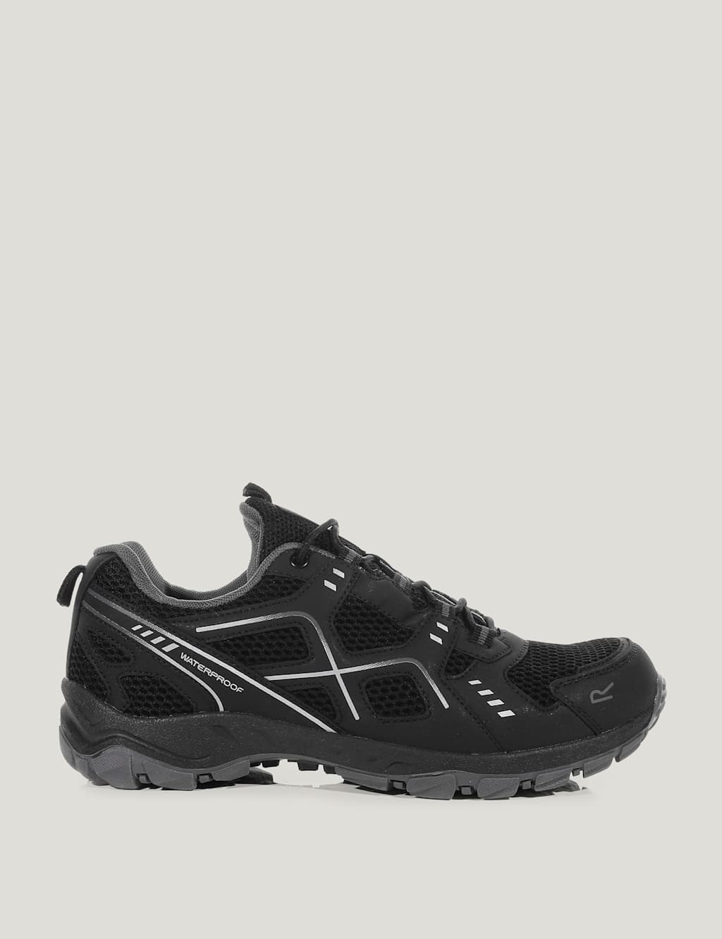 Regatta Men's Vendeavour Walking Shoes - 6 - Black - Available at M&S