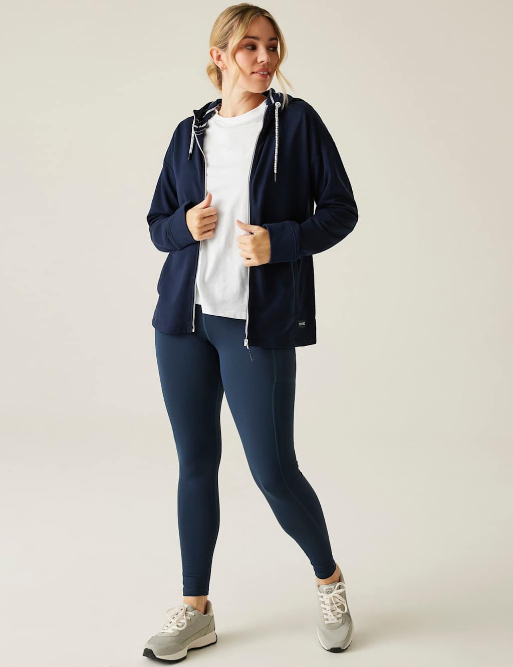 Bayletta II Zip Up Hooded Sports Jacket