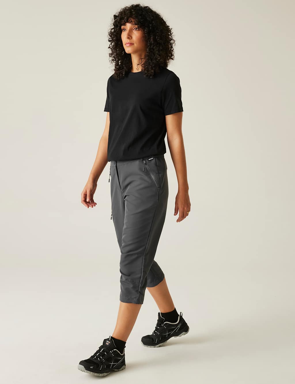 Chaska III Capri Cropped Walking Trousers