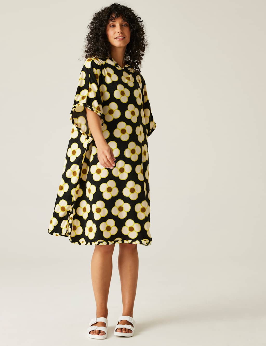 Orla Kiely Floral Towelling Changing Robe