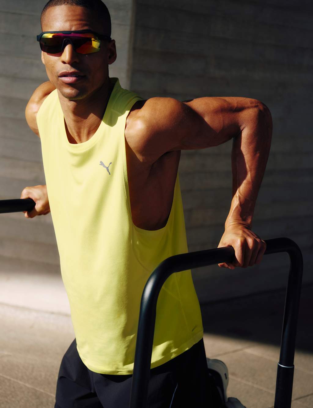 Puma Men's Run Velocity Crew Neck Training Tank Top - Yellow, Yellow