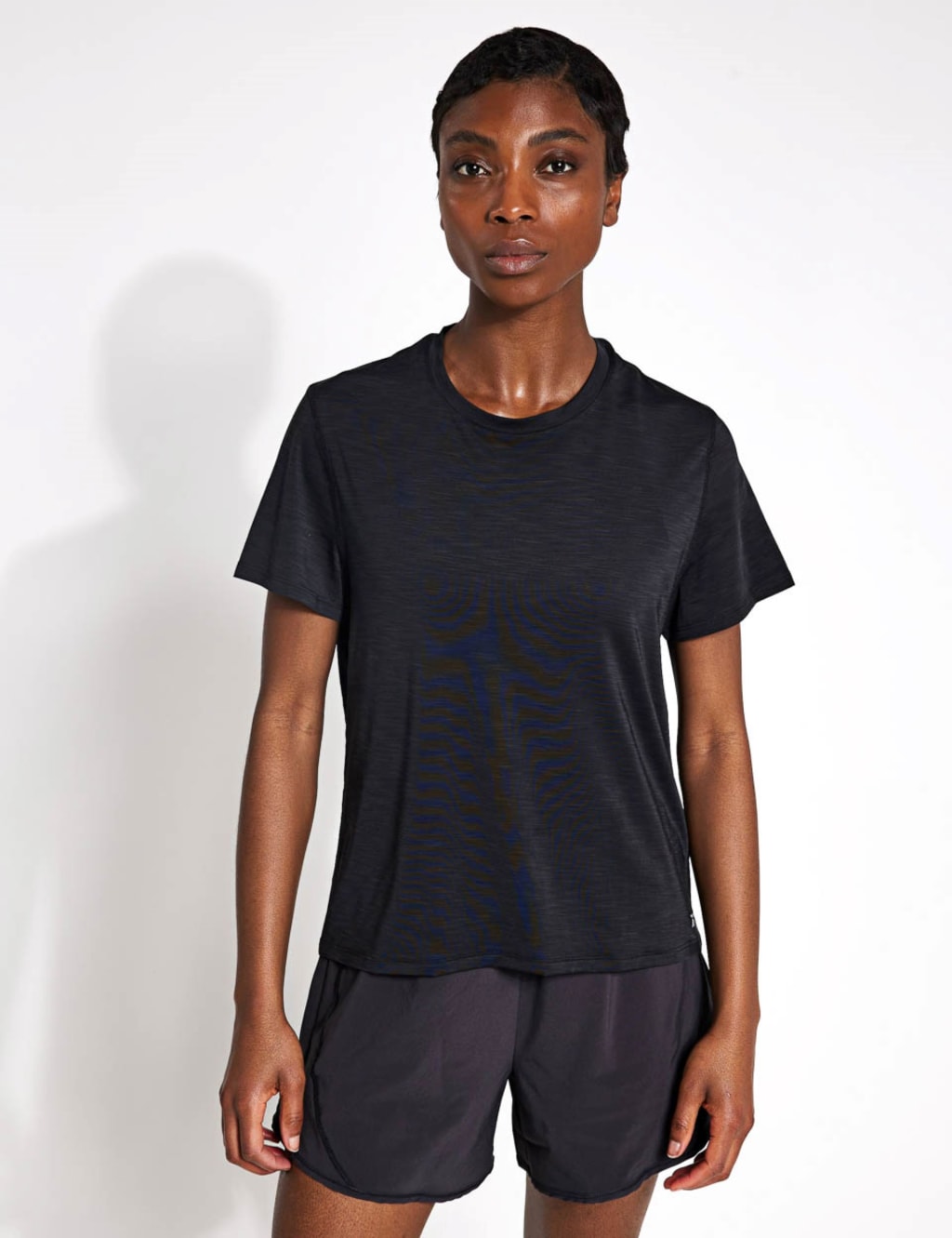 Reebok Women's Chill Athletic Crew Neck Open Back T-Shirt - Large - Black